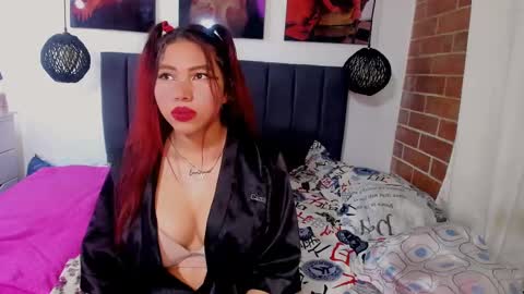  Kylie  online show from 03/04/25, 02:49