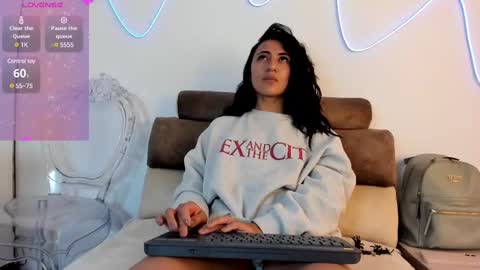 Snapshot of gisell_s chatting on 02/24/25, 09:20 Gisell s online show from 02/24/25, 09:20