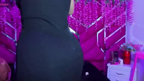 gisell_squirt online show from 04/08/26, 12:49