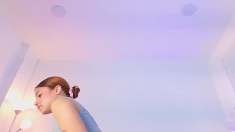 Giselle  online show from 11/13/25, 08:30