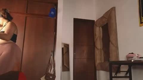 Snapshot of giselreyes1 chatting on 01/18/26, 05:44 . Gisel Reyes . online show from 01/18/26, 05:44