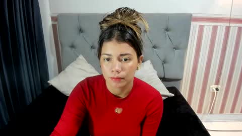 Gissel angel online show from 12/18/24, 02:21