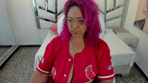 Snapshot of gisselle_hh chatting on 05/21/26, 04:03 Gisselle online show from 05/21/26, 04:03