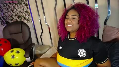 Snapshot of gisselle_hh chatting on 06/18/26, 04:24 Gisselle online show from 06/18/26, 04:24