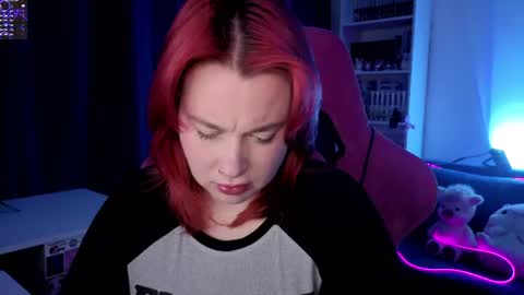 AlexaMillis online show from 06/25/26, 09:52