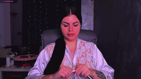 Giulia online show from 11/11/25, 04:34