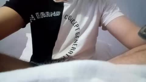 elen06 online show from 12/15/25, 07:01