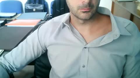 giuseppevai1 online show from 09/11/25, 09:31