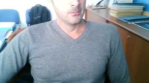 giuseppevai1 online show from 10/10/25, 10:47