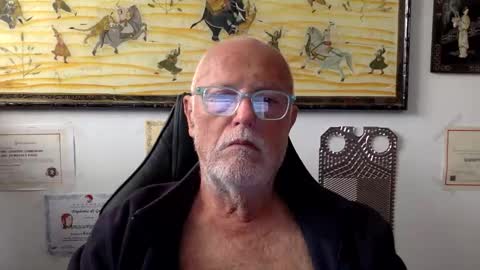 Snapshot of giutomma930394 chatting on 04/19/26, 04:50 giutomma930394 online show from 04/19/26, 04:50
