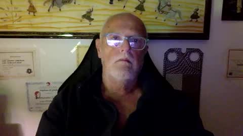 Snapshot of giutomma930394 chatting on 04/30/26, 11:42 giutomma930394 online show from 04/30/26, 11:42