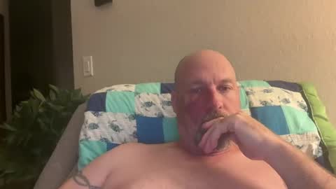Snapshot of giveitup193 chatting on 06/28/26, 01:55 giveitup193 online show from 06/28/26, 01:55