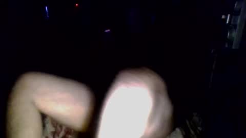 Snapshot of givr6inches chatting on 12/14/24, 01:28 e-Bizl online show from 12/14/24, 01:28