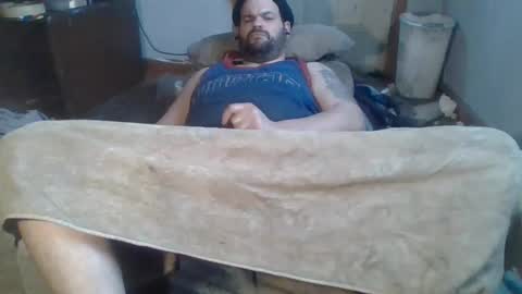 Snapshot of givr6inches chatting on 02/16/25, 09:05 e-Bizl online show from 02/16/25, 09:05