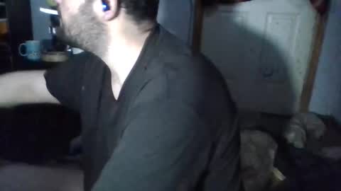 Snapshot of givr6inches chatting on 02/27/25, 05:34 e-Bizl online show from 02/27/25, 05:34