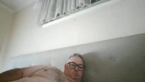 Snapshot of gixxer06 chatting on 05/15/26, 10:17 bi Gixxer online show from 05/15/26, 10:17