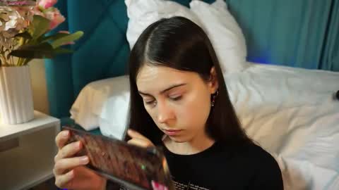 Agness online show from 12/18/25, 02:45