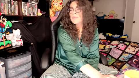 glaceon9 online show from 03/29/26, 07:30