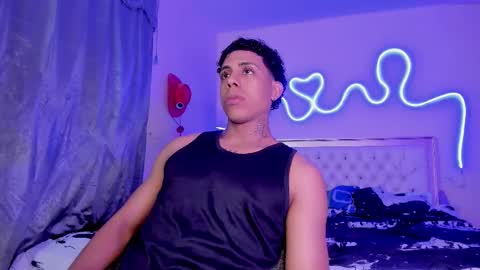 Snapshot of glader_guy chatting on 11/16/25, 08:47 only for you bby online show from 11/16/25, 08:47