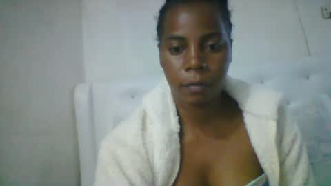Snapshot of gladie46 chatting on 07/14/26, 01:17 gladie46 online show from 07/14/26, 01:17