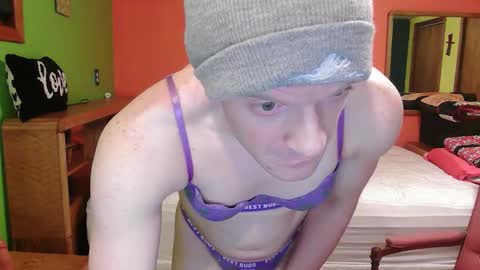 glam trans goddess online show from 12/18/25, 11:00