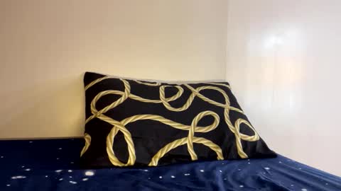 gleiahong online show from 12/15/25, 03:11