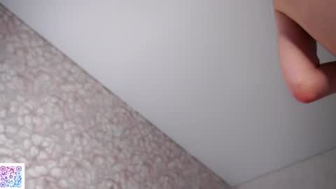 Snapshot of glennabardy chatting on 12/23/24, 12:57 Sandra online show from 12/23/24, 12:57