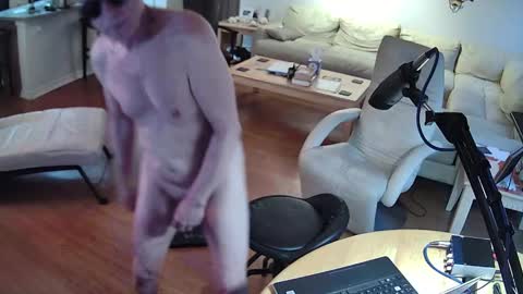 Snapshot of glennbootycam chatting on 01/16/25, 11:16 glennbitch online show from 01/16/25, 11:16