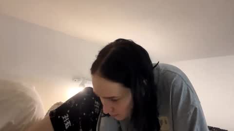 Bella online show from 10/14/25, 10:16