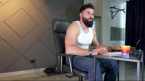 Matthew .. for short call me Matt online show from 02/11/25, 06:30