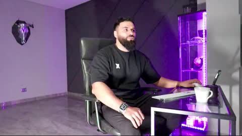 Matthew .. for short call me Matt online show from 03/07/25, 06:54