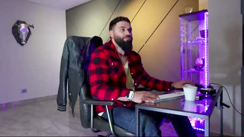 Matthew .. for short call me Matt online show from 03/10/25, 06:56