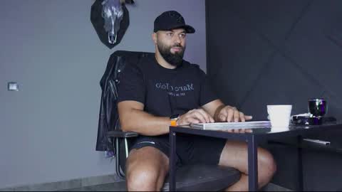 Matthew .. for short call me Matt online show from 09/13/25, 08:19