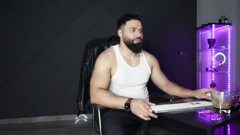 Matthew .. for short call me Matt online show from 04/14/26, 06:47