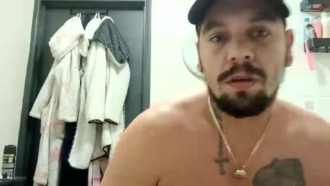 Snapshot of glitch117485 chatting on 11/13/25, 11:58 glitch117485 online show from 11/13/25, 11:58