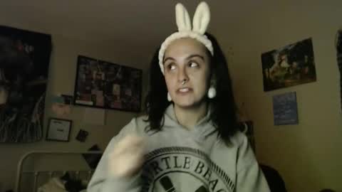 anna online show from 11/29/25, 07:11