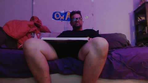 Snapshot of glitterstud chatting on 05/10/26, 05:56 glitterstud online show from 05/10/26, 05:56
