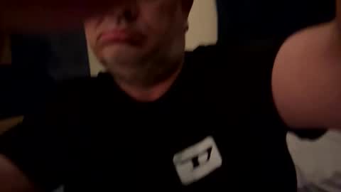 Snapshot of gllen9999 chatting on 11/07/25, 07:47 gllen9999 online show from 11/07/25, 07:47