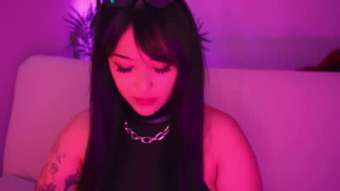 Mimi online show from 03/28/26, 08:19