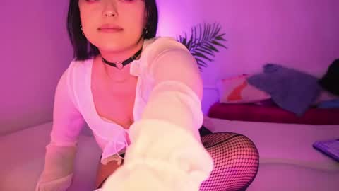 Mimi online show from 04/16/26, 09:50