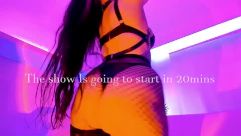 Mimi online show from 05/05/26, 07:55
