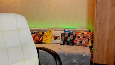 Gloria Wood online show from 02/07/25, 04:14