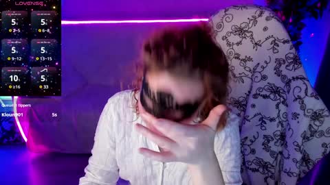 Snapshot of gloriagrays chatting on 12/18/24, 02:21 gloriagrays online show from 12/18/24, 02:21