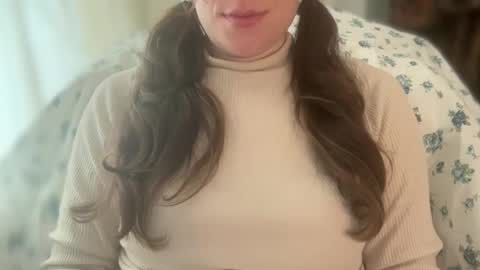 Gloria Pearl online show from 05/04/26, 08:43