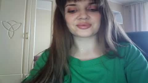 Snapshot of gloriashine chatting on 03/10/25, 12:26 gloriashine online show from 03/10/25, 12:26