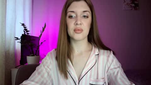 Snapshot of gloriashine chatting on 03/31/26, 08:04 gloriashine online show from 03/31/26, 08:04