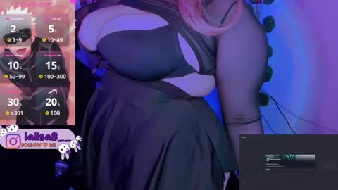 Snapshot of gloriette__ chatting on 12/26/24, 10:05 LALISA online show from 12/26/24, 10:05