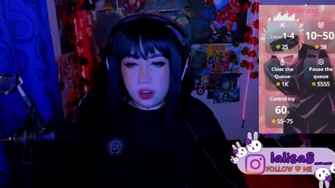 Snapshot of gloriette__ chatting on 03/11/25, 07:04 LALISA online show from 03/11/25, 07:04