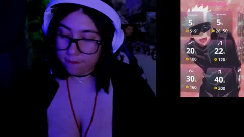 Snapshot of gloriette__ chatting on 09/21/25, 03:41 LALISA online show from 09/21/25, 03:41