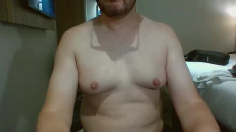 Snapshot of gloscam chatting on 10/13/25, 09:59 Gloscam online show from 10/13/25, 09:59